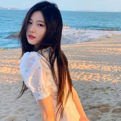 拉．拉